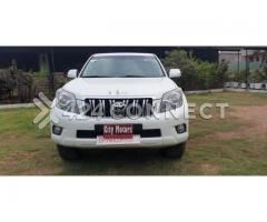 Toyota Land Cruiser Prada 2012