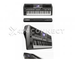 Yamaha PSR S 670 and Stand