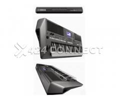 Yamaha PSR S 670 and Stand