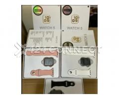 T5+ Android IOS Bluetooth Smart Watch Apple Series 5