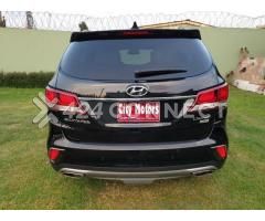 Hyundai Santa Fe 2017 - Image 3/4