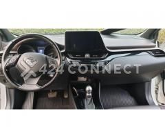 Toyota C-HR Hybrid 2018 - Image 4/4