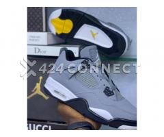 Jordan 4 Retro Gray