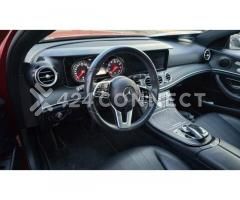 Mercedes Benz E300 - Image 9/18