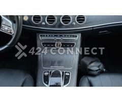 Mercedes Benz E300 - Image 12/18