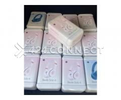 Beats Solo 4 - Wireless Bluetooth On-ear Headphones, Apple - Image 3/3